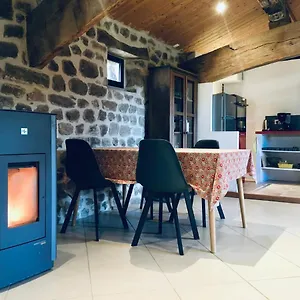 Des Fans Hébergement de vacances Saint-Barthelemy-Grozon