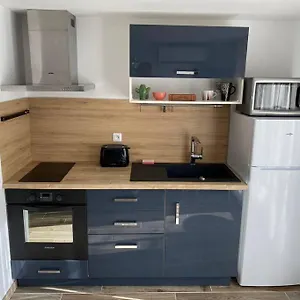 Apartment Avec Jardin, Avignon