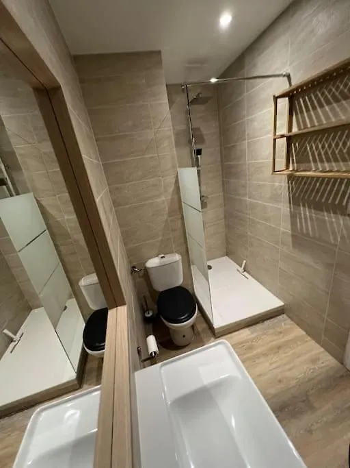 Tres Bel Appartement Neuf Avignon France